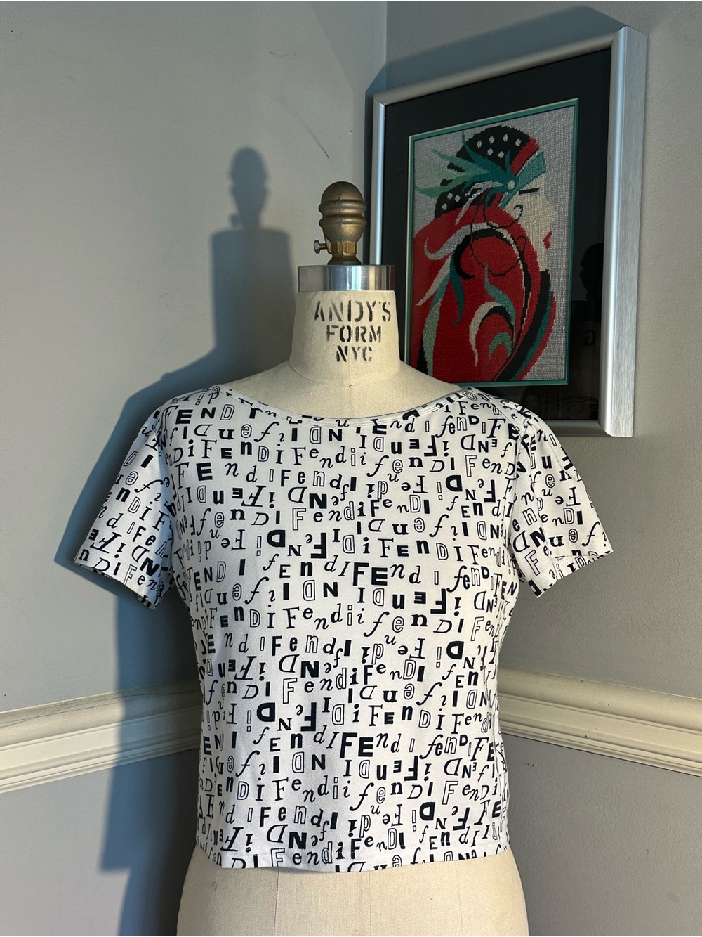 Fendi Logo-Print Crop Tee in White and Black